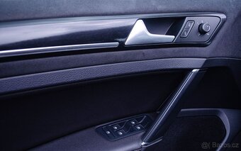 Volkswagen Golf R 2.0 TSI 4motion - 11