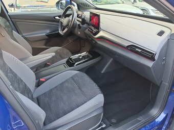Volkswagen ID.4 125kW 105tkm Virtual Full LED Navi ACC DAB - 11