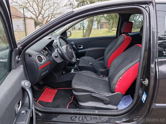 benzínový Renault Clio 1.2 edice Rip Curl   10/2007 - 11
