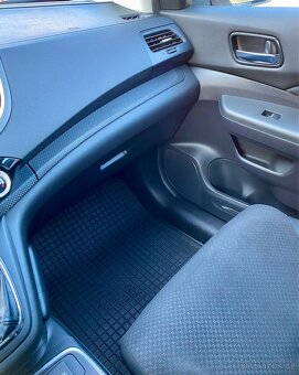Honda CR-V 1,6i-DTEC 2WD MT Comfort - 11