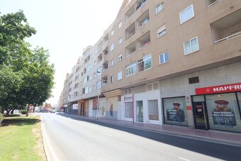 ŠPANĚLSKO, Torrevieja, apartmán s výhledem na bazén - 11