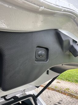 Ford Mondeo Vignale kombi 2.0TDCi, 132kw,Webasto,masáže,Syn3 - 11