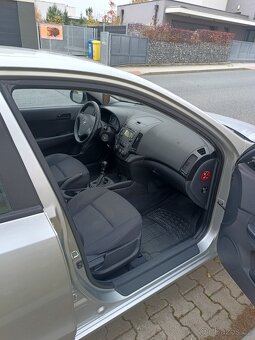 Hyundai i30 1.4 - 11