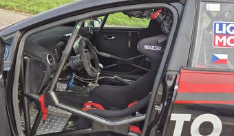 Seat Leon FR 2.0TDI Závodní speciál pro závody do vrchu - 11