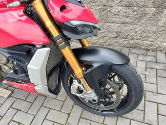DUCATI STREETFIGHTER V4S - 11