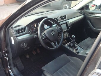 Škoda Superb 2.0tdi 110kw Elegance 2015 142tkm manual - 11