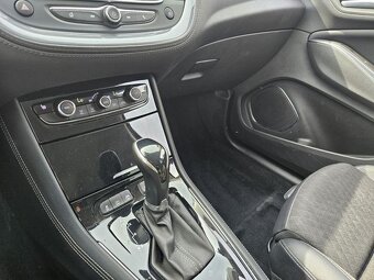 Opel Grandland (X) 96kW Elegance Aut rok 04/2021 - 11
