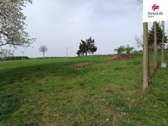 Prodej stavebního pozemku 2452 m2, Dobroutov - 11