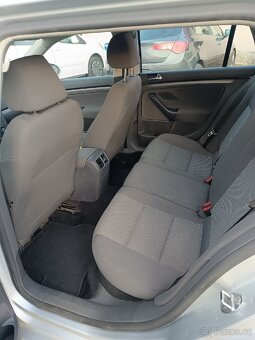 Volkswagen Golf V Variant 1.9 TDI - 11