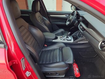 Alfa Romeo Stelvio 2.2 Veloce Q4 154kW - 11