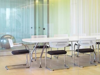 Kancelářská židle - Vitra Visavis (PC 8 600,-) 4ks - 11