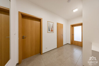 Pronájem bytu 2+kk, 62m², Uherské Hradiště - Derflanská - 11