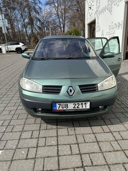 Renault Mégane 1.4 16V - 11
