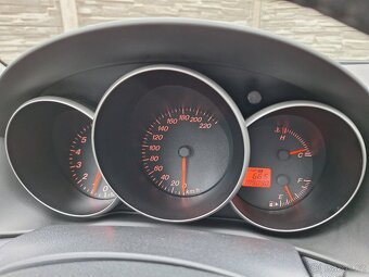 Mazda 3 1,6i / 62kW - 11