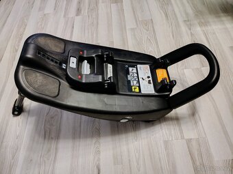 Joie i-Venture + i-Base Advance dětská autosedačka - 11