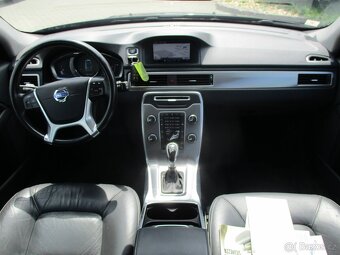 VOLVO XC70 2,4D 133kw Geartronic Momentum AWD 2015 - 11