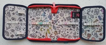 Brašna + penál + 2 knížky - 11