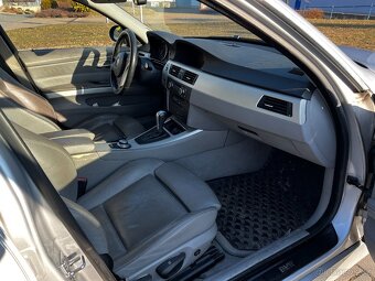BMW 330xd - 11
