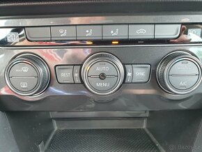 Volkswagen Tiguan 2.0 TDI 4MOTION - 11