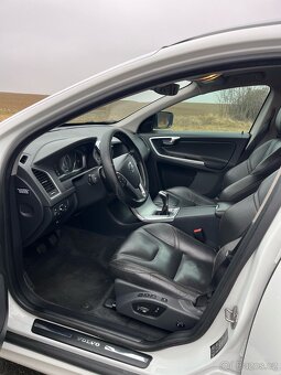 Volvo XC60 D4 - 11