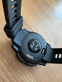 Garmin Instinct 3 – AMOLED 45 mm (černá) - 11