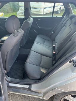 Mercedes-Benz W203 C220 CDI 105kw rv.2002 - 11