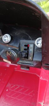 Elektrické autíčko Ferrari - 11