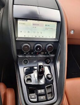 JAGUAR F-TYPE 2,0 TURBO - R DYNAMIC, BRITISH RACING GREEN - 11