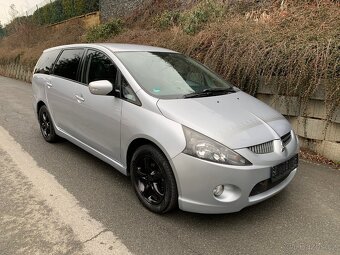 Mitsubishi Grandis    2.0 Di - D   6 místný - 11