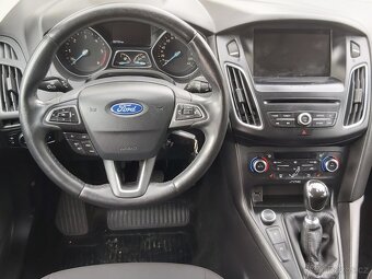 Ford Focus 1.5 TDCi, 2015, pěkný stav - 11