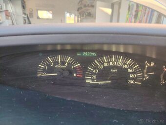 Toyota Previa - 11