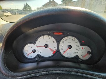 Peugeot 206SW 1,4i - 11