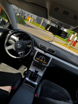 Volkswagen Passat B7 Variant Highline 2.0 TDI 103 kW, manuál - 11