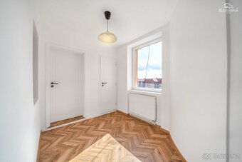 Prodej bytu 1+1, Plzeň, Náměstí Míru, ev.č. 00088 - 11