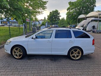 Skoda octavia 1.8 tsi 2009 - 11