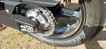 Suzuki V Strom DL 1000 - 11