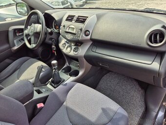 Toyota RAV4,2.2D-4D,100KW,4x4,NEMÁ DPF,BEZ KOROZE,R.V.2007 - 11