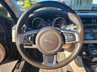 JAGUAR XF 2019 2.0 25D 177kW SEDAN,VÝHŘEVY,KŮŽE,NAVI - 11
