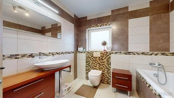 Prodej patrového rodinného domu 124 m², pozemek 549 m² - 11