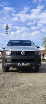T6 Transporter Combi obytný 140 PS 2015 - 11