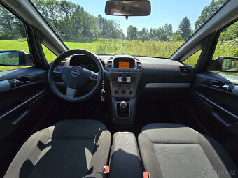 Prodám Opel Zafira 1.9 CDTi 110kW 7 míst - 11