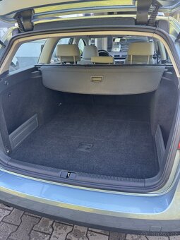 Volkswagen Passat B6 2.0 TDI - 11