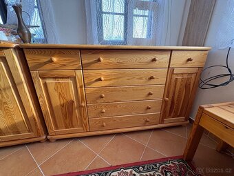 Prodám komody,skříně,kuchyň,botník,rohové sezení z masivu - 11