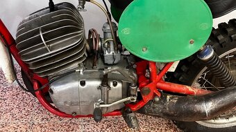 ČZ 250 typ 980 motokros r.v. 1975 - 11