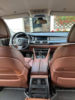 BMW 530d GT xDrive 2012 výborný stav - 11