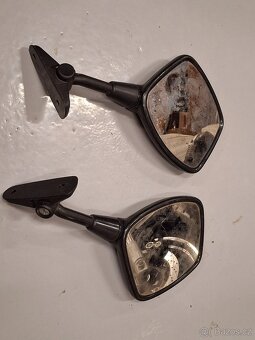 Kawasaki GPZ 1100 Unitrak díly - 11