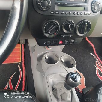 Volkswagen new beetel - 11