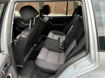 VW Golf 1,6 FSI Variant, jen 69000 KM - 11