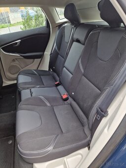 Volvo V40 - 11