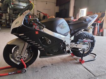 GSX-R 600 okruhovka - 11